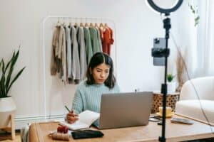 Comment  fonctionne TikTok Shop en France pour les marques e-commerce ?